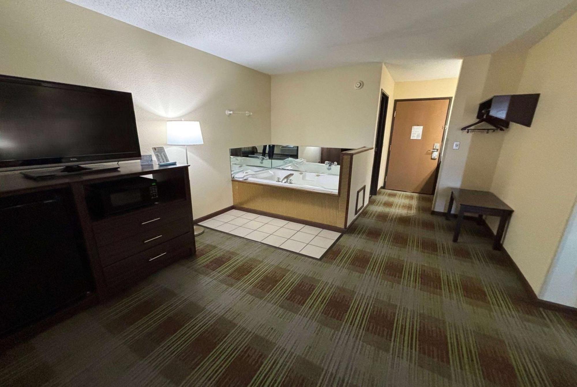 Super 8 By Wyndham Lincoln Exterior foto